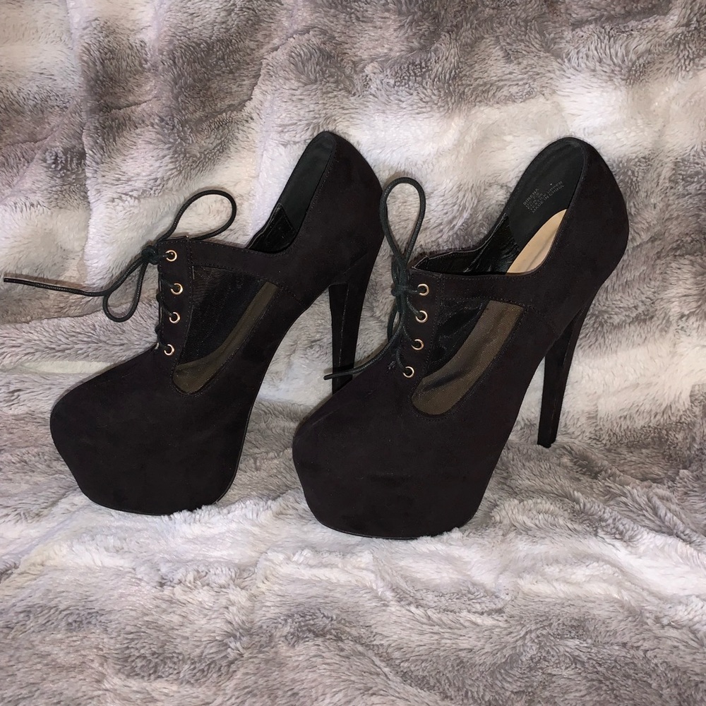 Black Faux Suede & Mesh Lace-Up Pumps - Picture 2 of 3